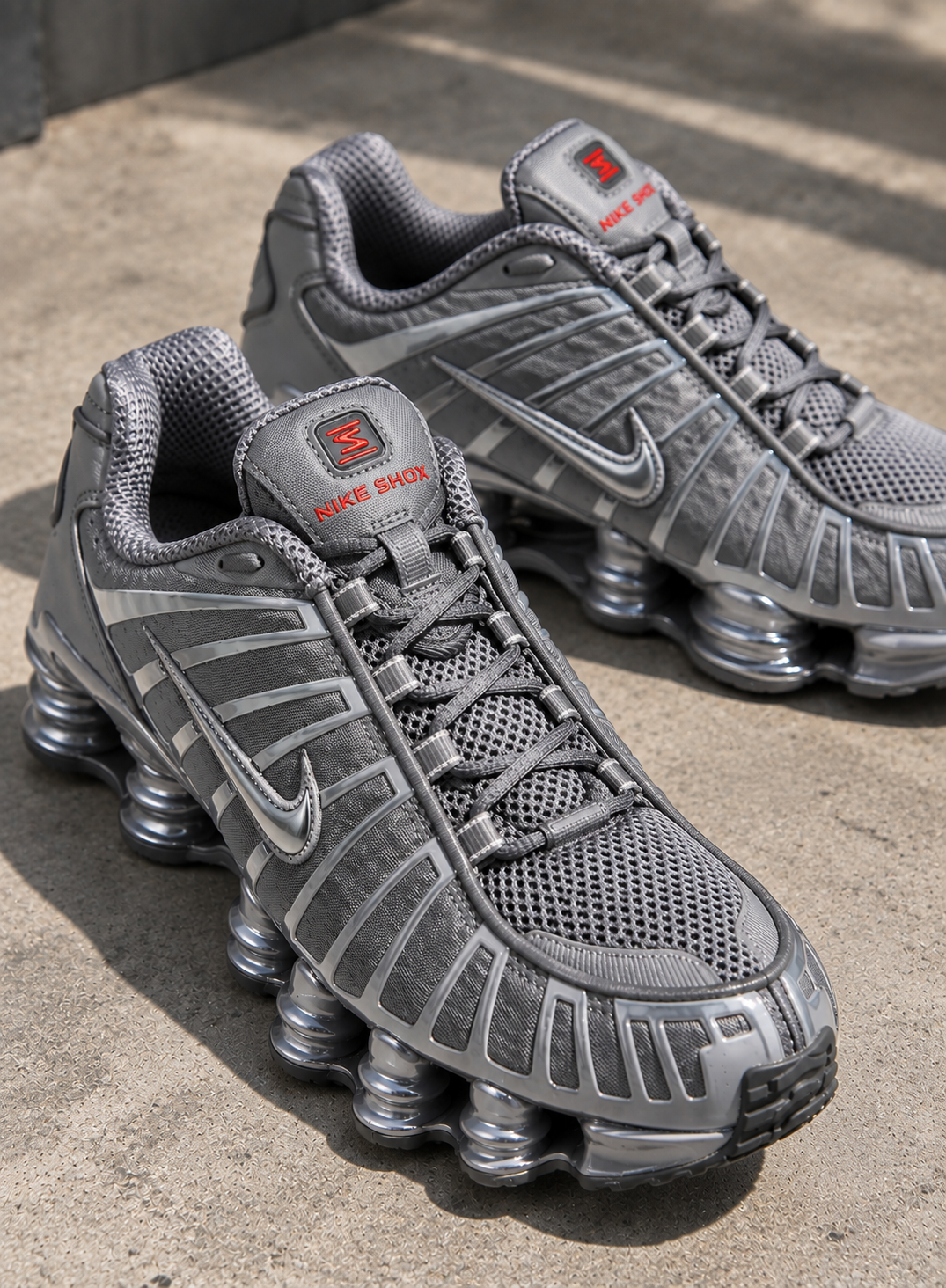Nike Shox Grey Sneaker