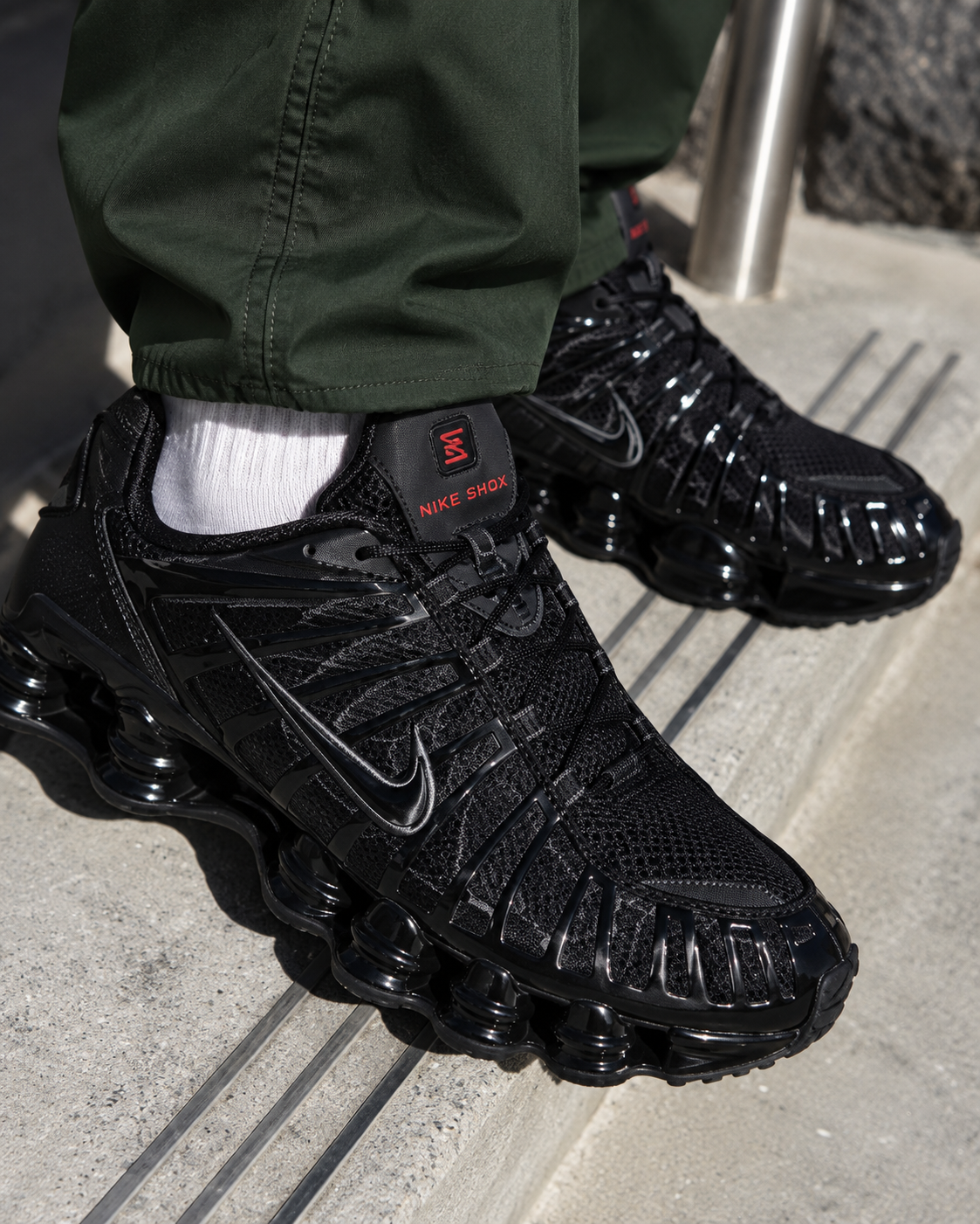 Nike Shox Black Sneaker